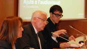 El consejero de Cultura, Ferran Mascarell (en el centro), en la presentación de las ayudas de la Generalitat al sector audiovisual en 2015.