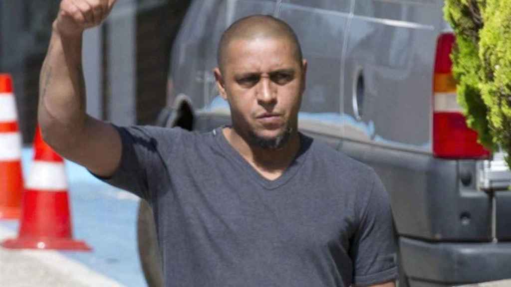 Roberto Carlos, abuelo a los 44 años