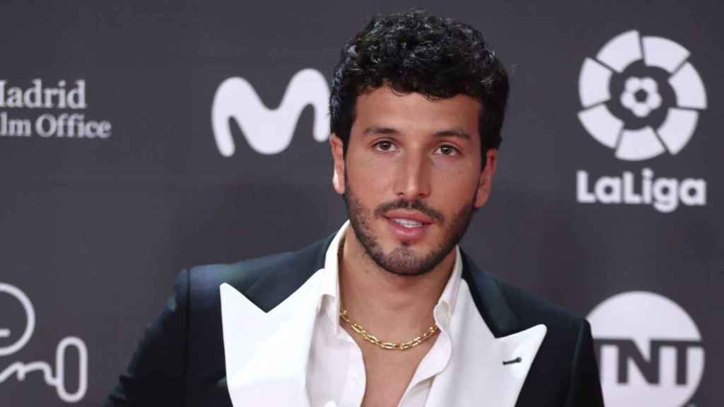 Sebastián Yatra en la alfombra roja de los Premios Platino 2023 / EP