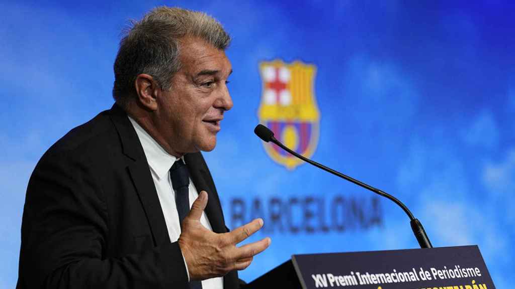 Joan Laporta, presidente del Barça, durante el acto de entrega del premio Vázquez Montalbán / EFE