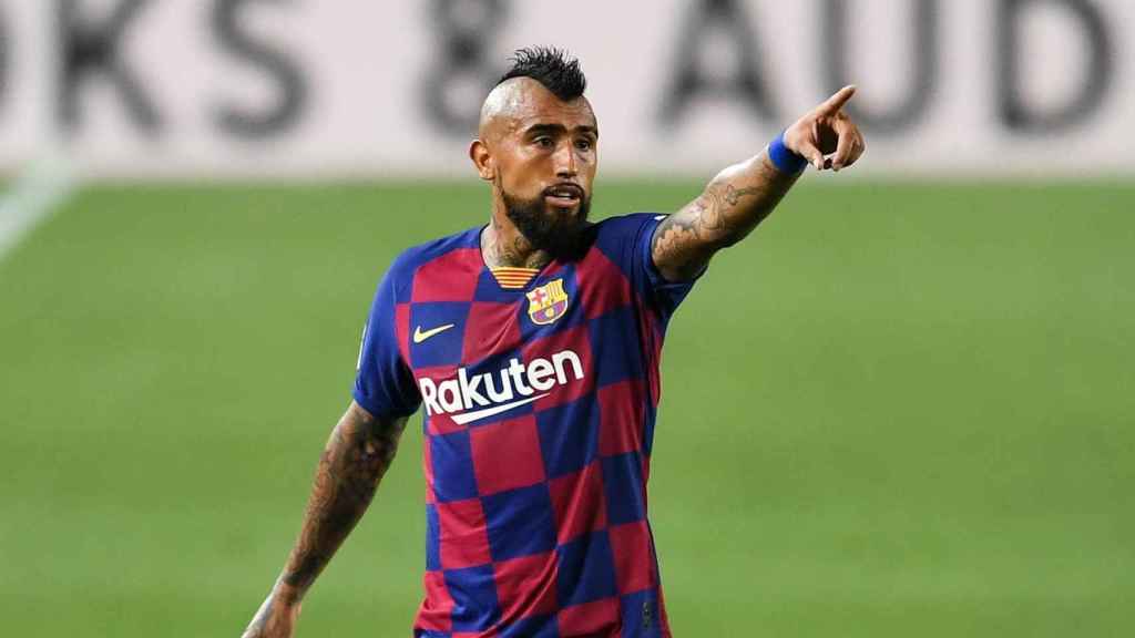 Arturo Vidal en un encuentro del Barça / EFE