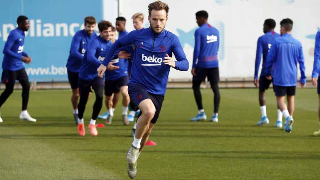 Ivan Rakitic entrenándose con el FC Barcelona / FC Barcelona