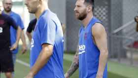 Una foto de Luis Suárez y Leo Messi durante un entrenamiento del Barça / FCB