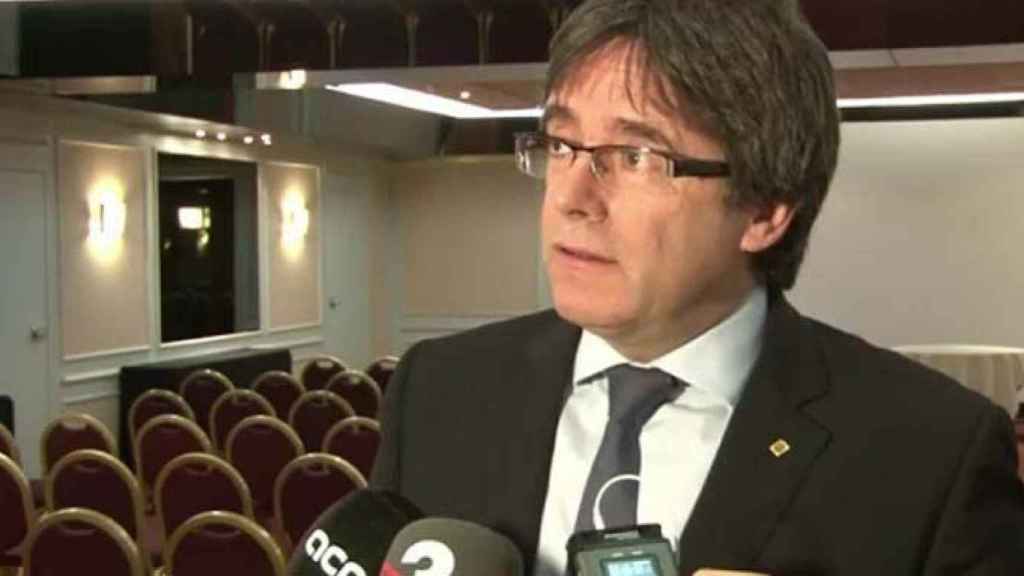 Carles Puigdemont hace declaraciones a sus medios afines en la ópera de Gante. Su ascenso desata los nervios de Esquerra / CG