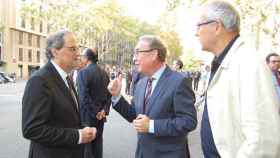 El presidente de la Generalitat Quim Torra (i), el presidente del CAC, Roger Loppacher, y el exvicepresidente del CAC, Salvador Alsius, en un acto de la Diada / CAC