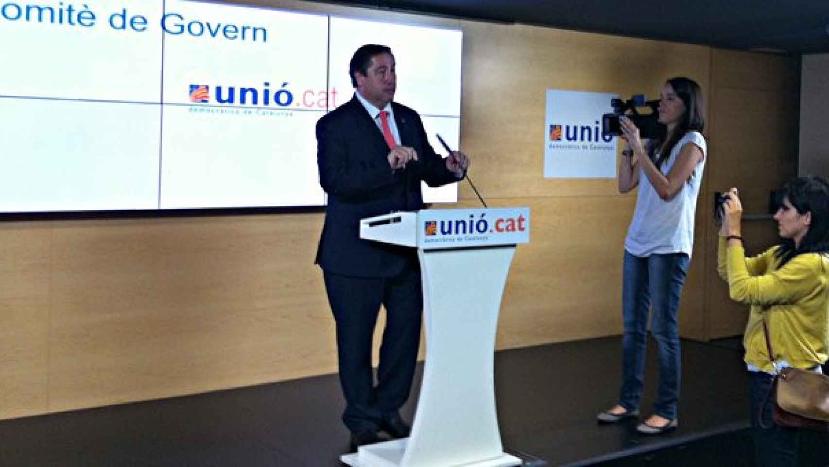 Josep Maria Pelegrí, secretario general de UDC, en rueda de prensa en la sede de UDC