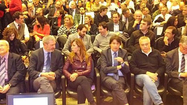 El ex presidente de la Generalidad José Montilla; el presidente de SCC, Josep Ramon Bosch; la presidenta del PP catalán, Alicia Sánchez-Camacho; el vicepresidente segundo de SCC, José Rosiñol; el ex primer secretario del PSC, Pere Navarro; y el secretario