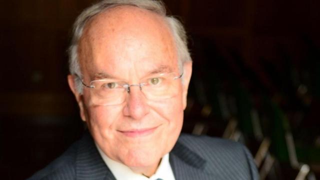 El microbiólogo César Nombela