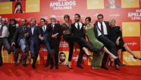 El equipo de 'Ocho apellidos catalanes' en el día de su estreno.