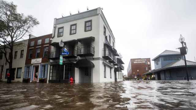 Imagen de las inundaciones provocadas por el huracán Florence en la costa de Carolina del Norte (EEUU), cuya compensación afecta a los beneficios de Mapfre