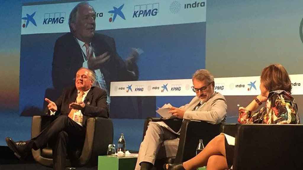 Paul Polman, CEO de Unilever (i), en las XXXIII Jornadas del Círculo de Economía junto a la secretaria general adjunta de las Naciones Unidas, Cristina Gallach (d), y el presidente de Puig, Marc Puig (c) / CG