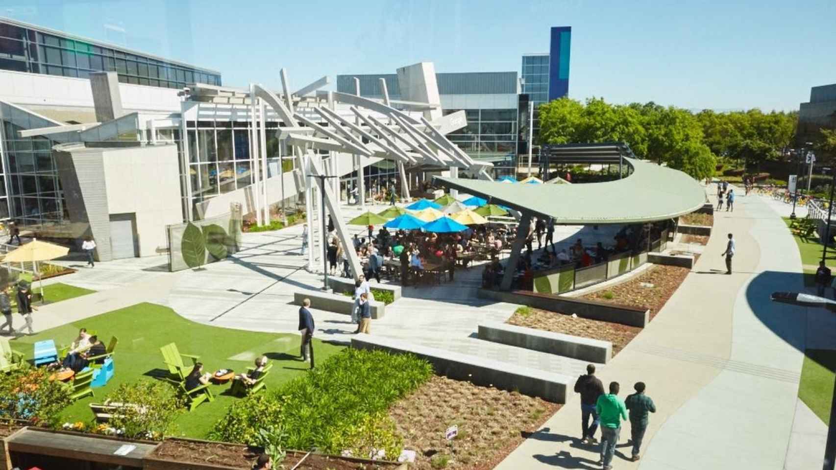 Googleplex Campus / GOOGLE