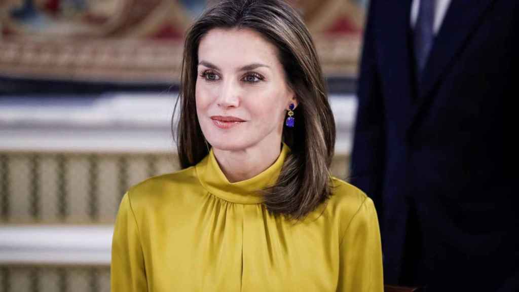 La reina Letizia, sonriente en un acto oficial / EFE