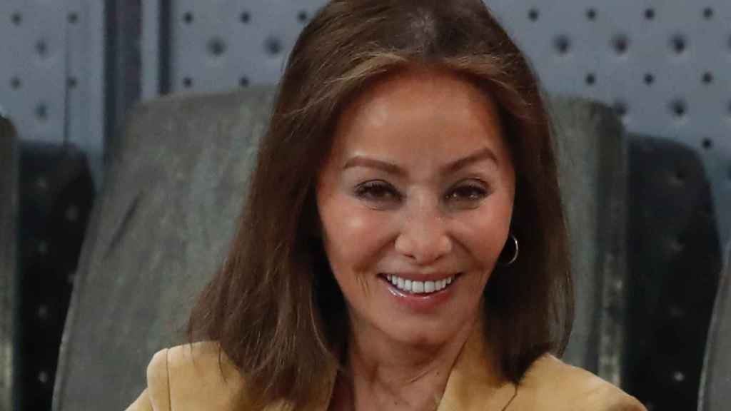 Isabel Preysler se pone un carísimo vestido para irse a comer chocolate / EP