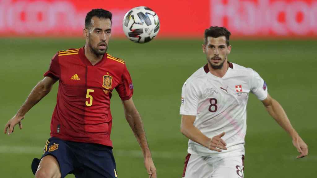 El positivo de Busquets desata la guerra de la RFEF con Sanidad / EFE