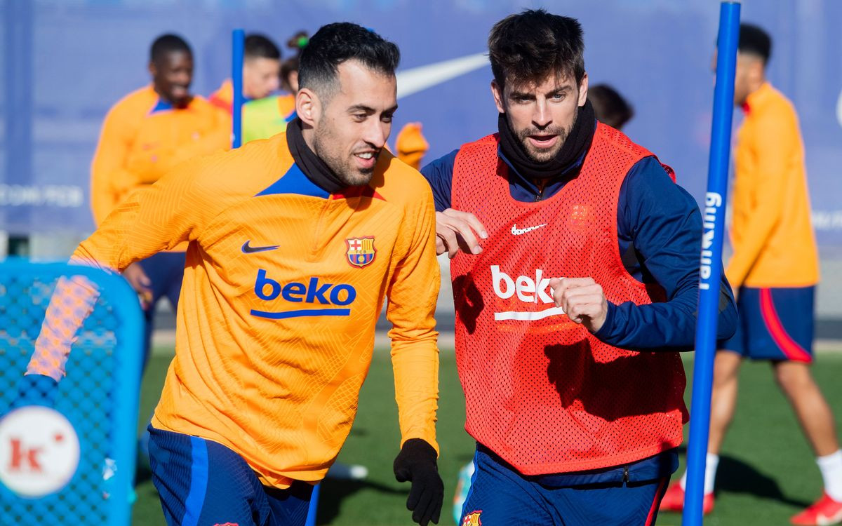 Sergio Busquets y Gerard Piqué, entrenándose en la Ciutat Esportiva / FCB