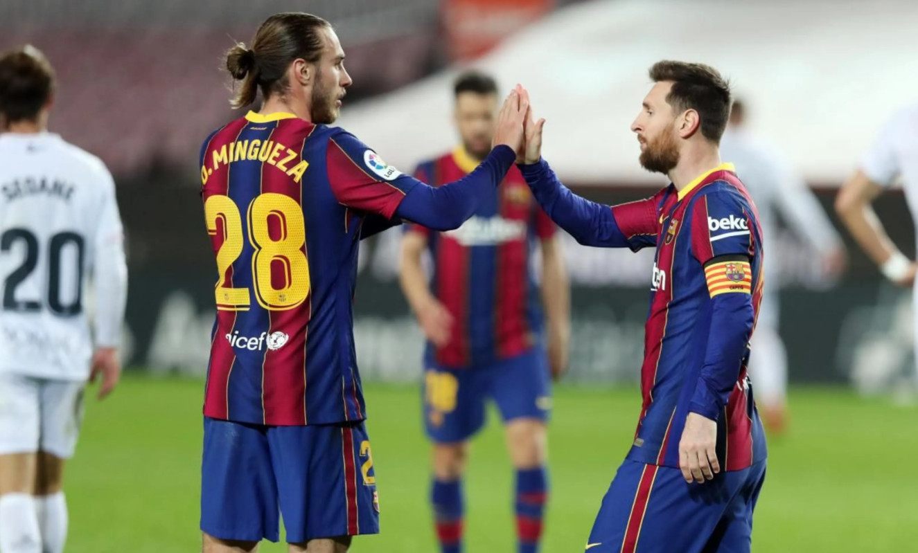 Mingueza y Messi celebrando el gol del central contra el Huesca / FC Barcelona