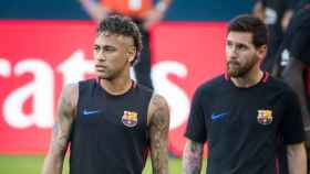 Neymar y Messi en un entrenamiento del Barça / EFE