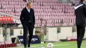 Koeman en la banda del Camp Nou en el Barça-Sevilla / FC Barcelona