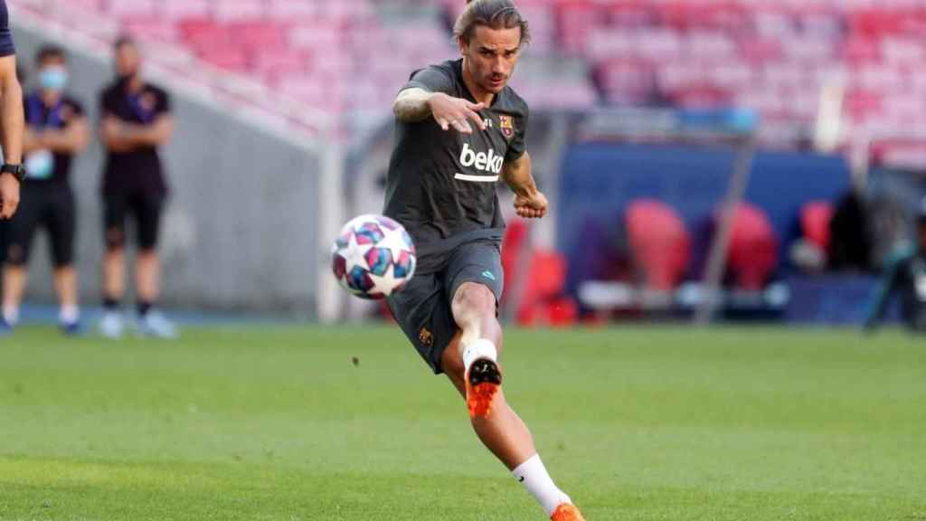 Antoine Griezmann entrenando antes del partido del Bayern de Múnich / FC Barcelona