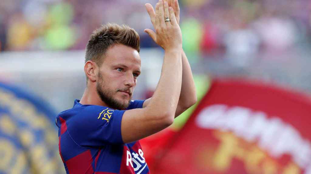 Ivan Rakitic en un encuentro con el Barça / EFE