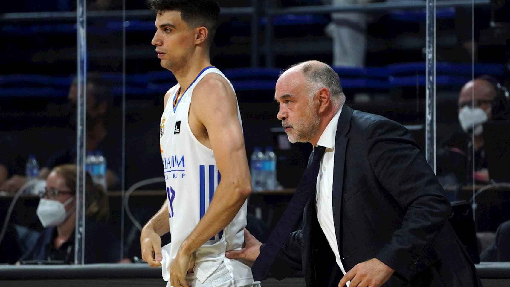 Pablo Laso ante el Barça en la Supercopa de básquet / EFE