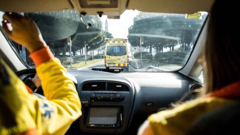 Ambulancias del SEM se dirigen a prestar un servicio / SEM