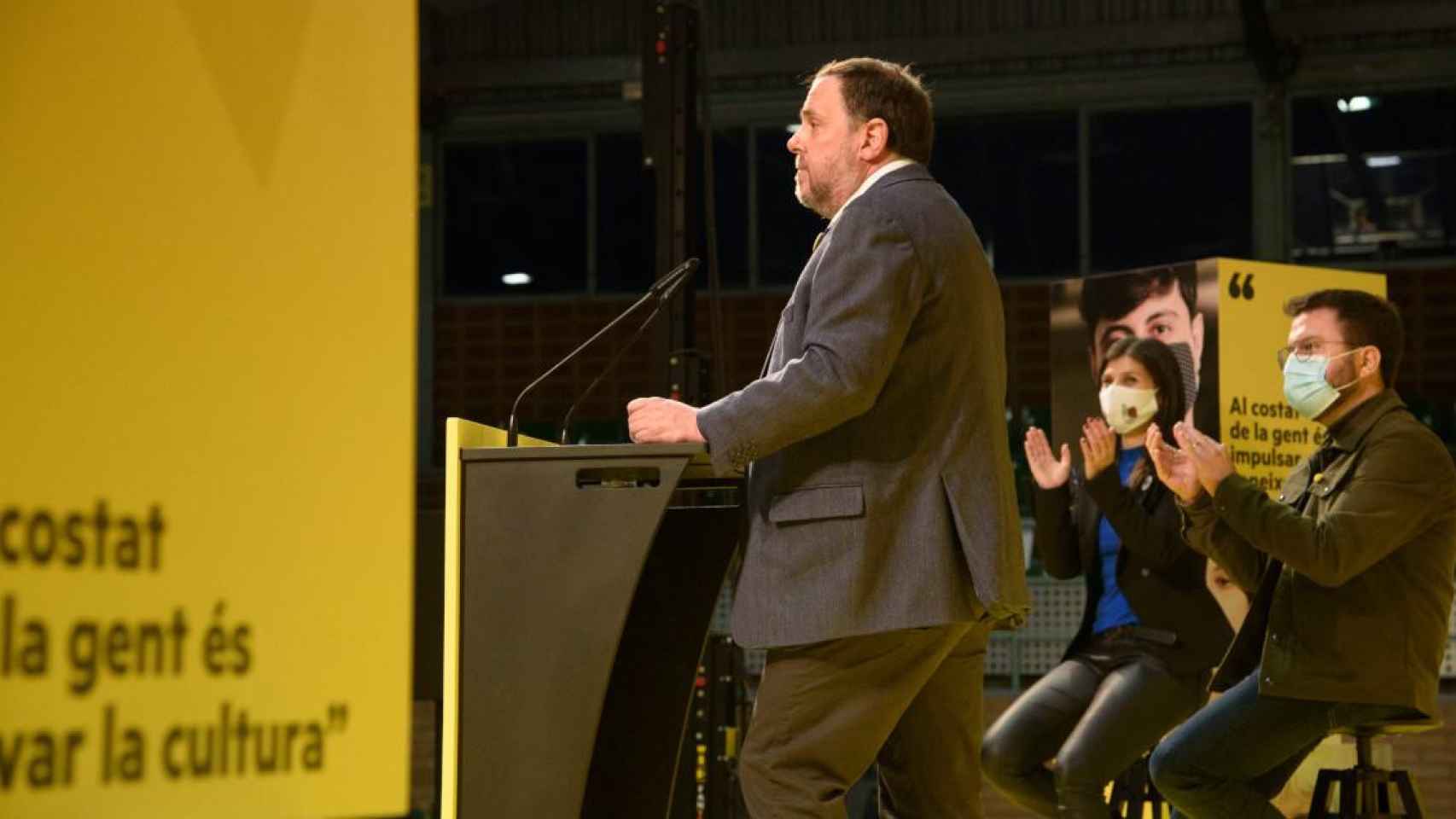 Oriol Junqueras con el presidente Pere Aragonès en un mitin de ERC / EP