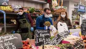 Las familias recortarán gastos en comida debido a la crisis del coronavirus / EFE