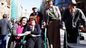 Ada Colau, alcaldesa de Barcelona, durante la primera jornada de los cortes de calles llamados 'Obrim Carrers' / CG