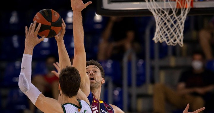 Pau Gasol en un partido de playoffs / EFE