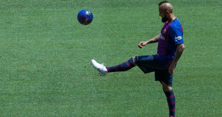 Arturo Vidal pide más minutos con el Barça/ EFE