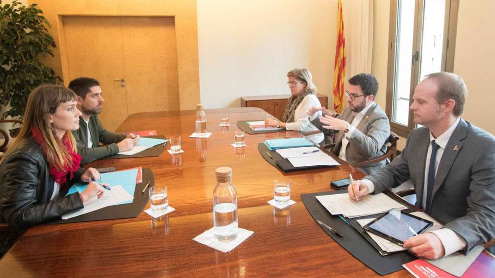 Jessica Albiach y Pere Aragonès encabezan los equipos negociadores de Comuns y ERC, respectivamente, sobre los presupuestos de la Generalitat / EFE