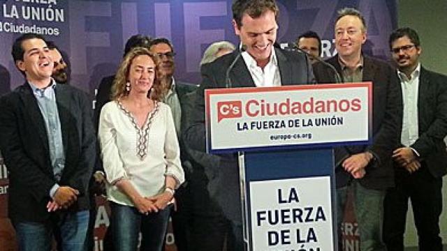 El presidente de Ciudadanos, Albert Rivera, celebra los resultados obtenidos en las elecciones europeas de este domingo