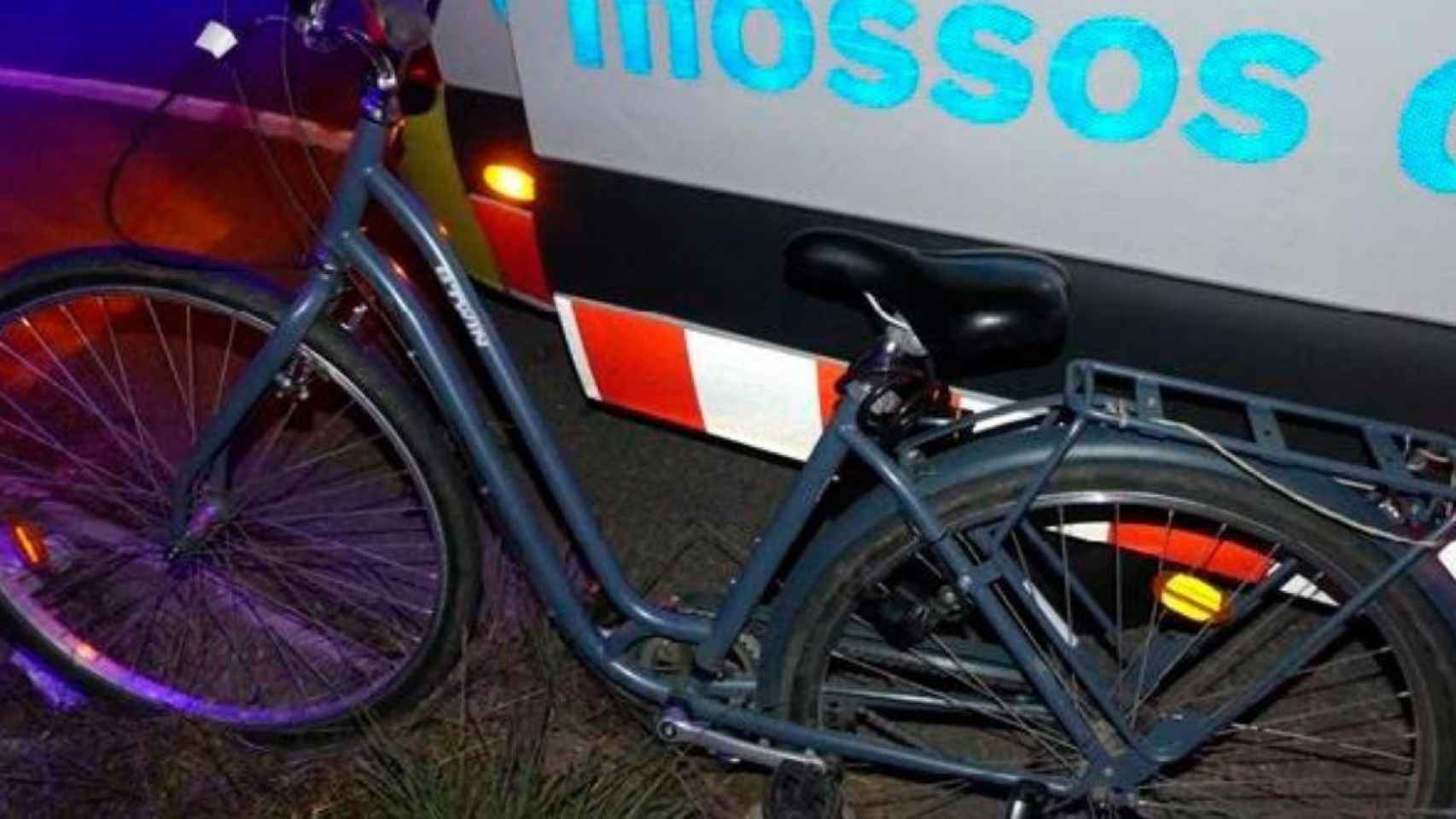 La bicicleta con la que circulaba el ciclista en el momento de los hechos / MOSSOS