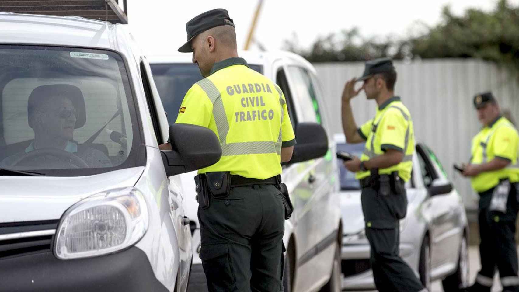 Control de la Guardia Civil de Tráfico / EFE