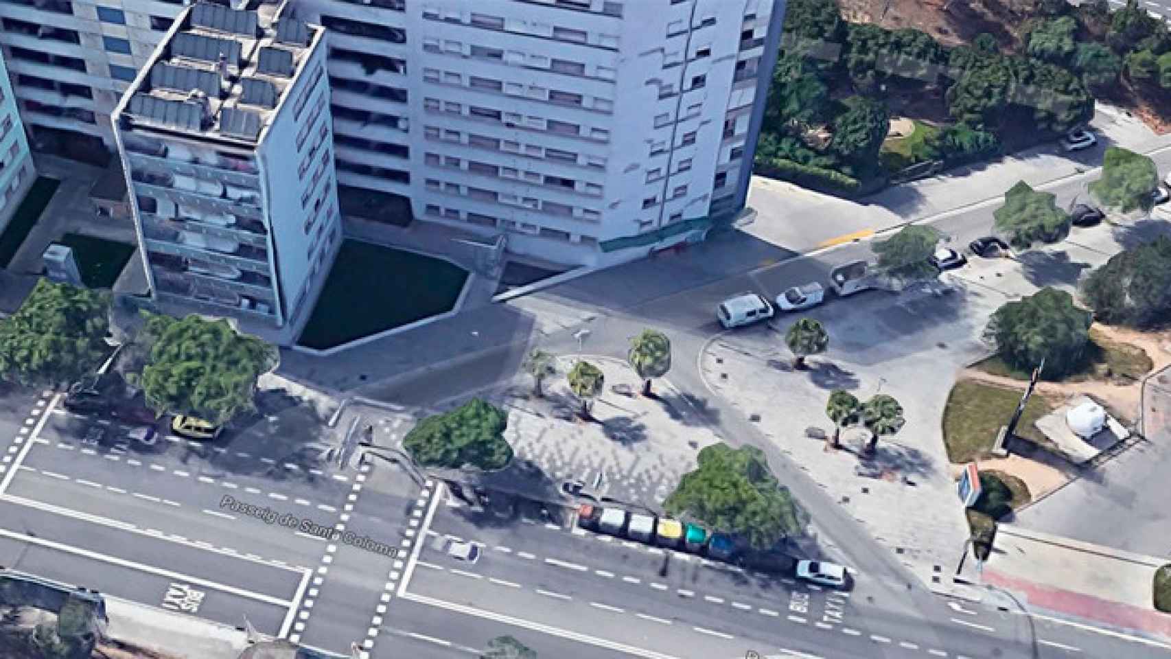 Vista del paseo de Santa Coloma en Sant Andreu (Barcelona) donde se habría producido la muerte del hombre / GOOGLE