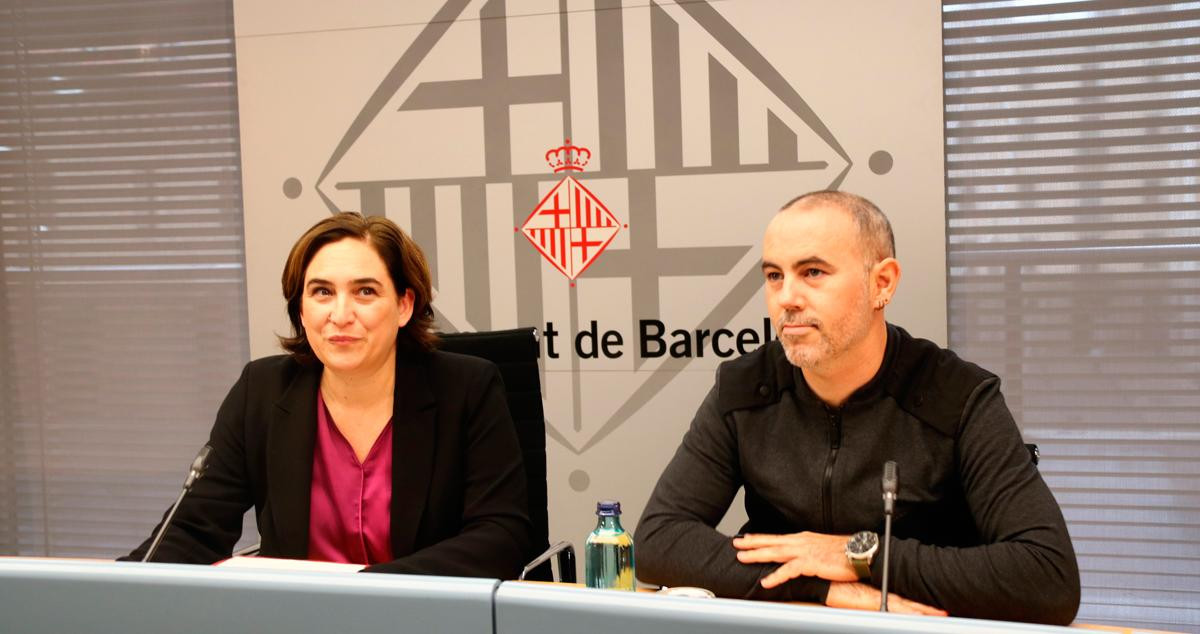 Ada Colau, alcaldesa de Barcelona y presidenta del AMB, y Eloi Badia, concejal de Transición Ecológica y vicepresidente de Ecología de la institución supramunicipal / CG