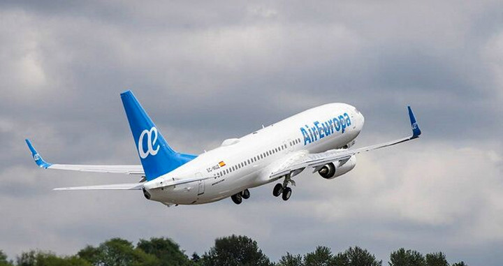 Una aeronave de Air Europa, en una imagen de archivo / EFE