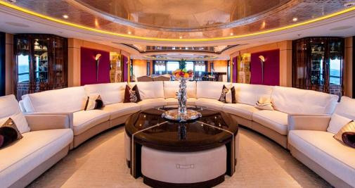 El 'lounge' del yate 'Valerie', de Sergey Chemezov / Cedida