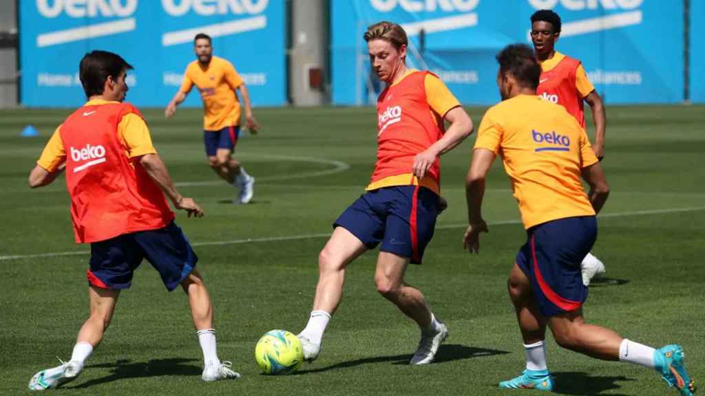 Frenkie de Jong, en un entrenamiento del Barça, la temporada anterior / FCB