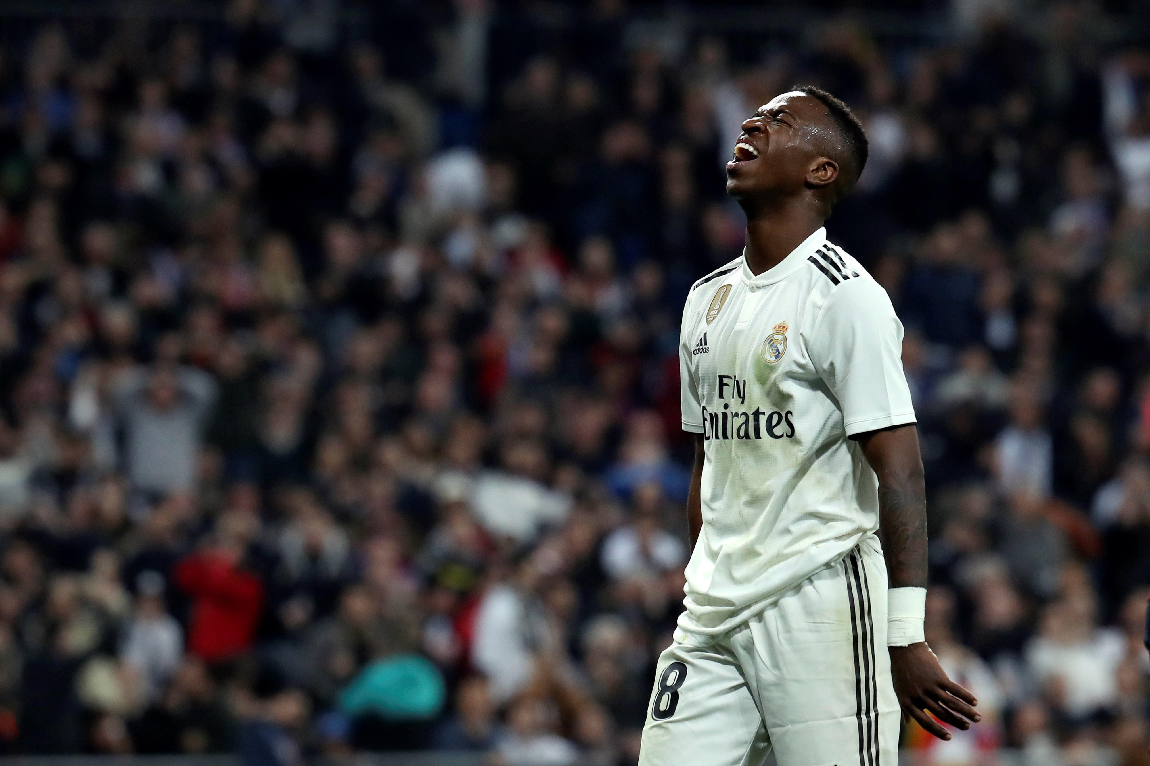 Una foto de Vinicius Jr en el clásico copero entre el Real Madrid de las ocasiones y el Barça de la pegada / EFE