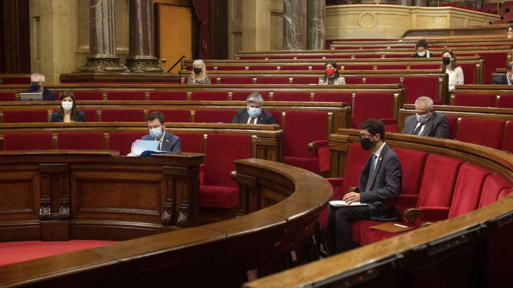 Representantes de JxCat, ERC, Cs, y PSC durante un pelno del Parlament / EUROPAPRESS