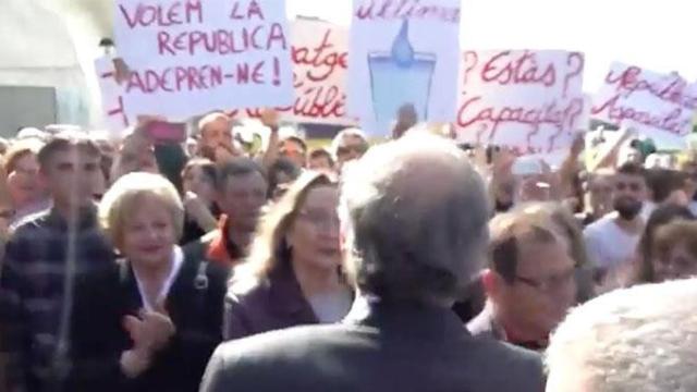 Torra fue increpado y abucheado en Deltebre (Tarragona)