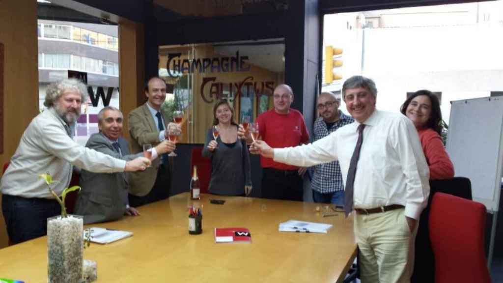 Marc Martí (d), gerente de la empresa que lleva su nombre junto a parte de su equipo en una foto de archivo