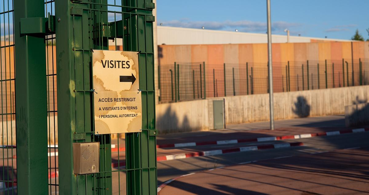 Exterior de la cárcel de Lledoners, donde estaba ingresado el pederasta / EP