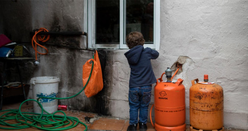 Mía es un bebé que nació en enero de 2020 en La Cañada Real, en plena ola de frío / SAVE THE CHILDREN