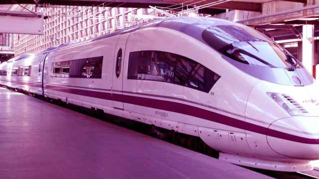 El 28A amenaza con paralizar los contratos de Adif y Renfe con los que soñaban los fabricantes de trenes