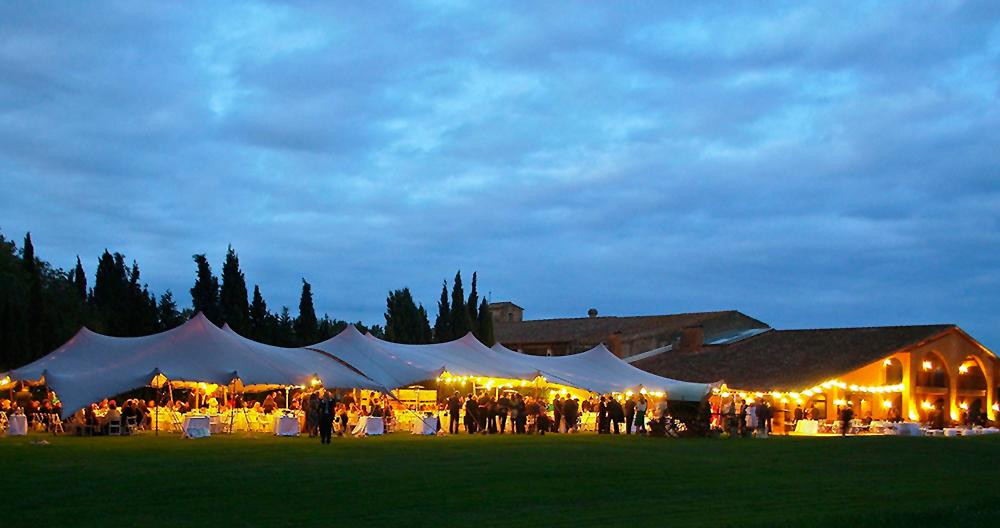 Celebración de una boda en el Resort La Costa / CG