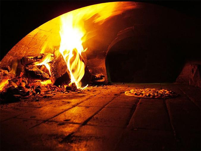 Pizza en el horno / N.A.P.